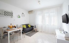 Castropola Apartment