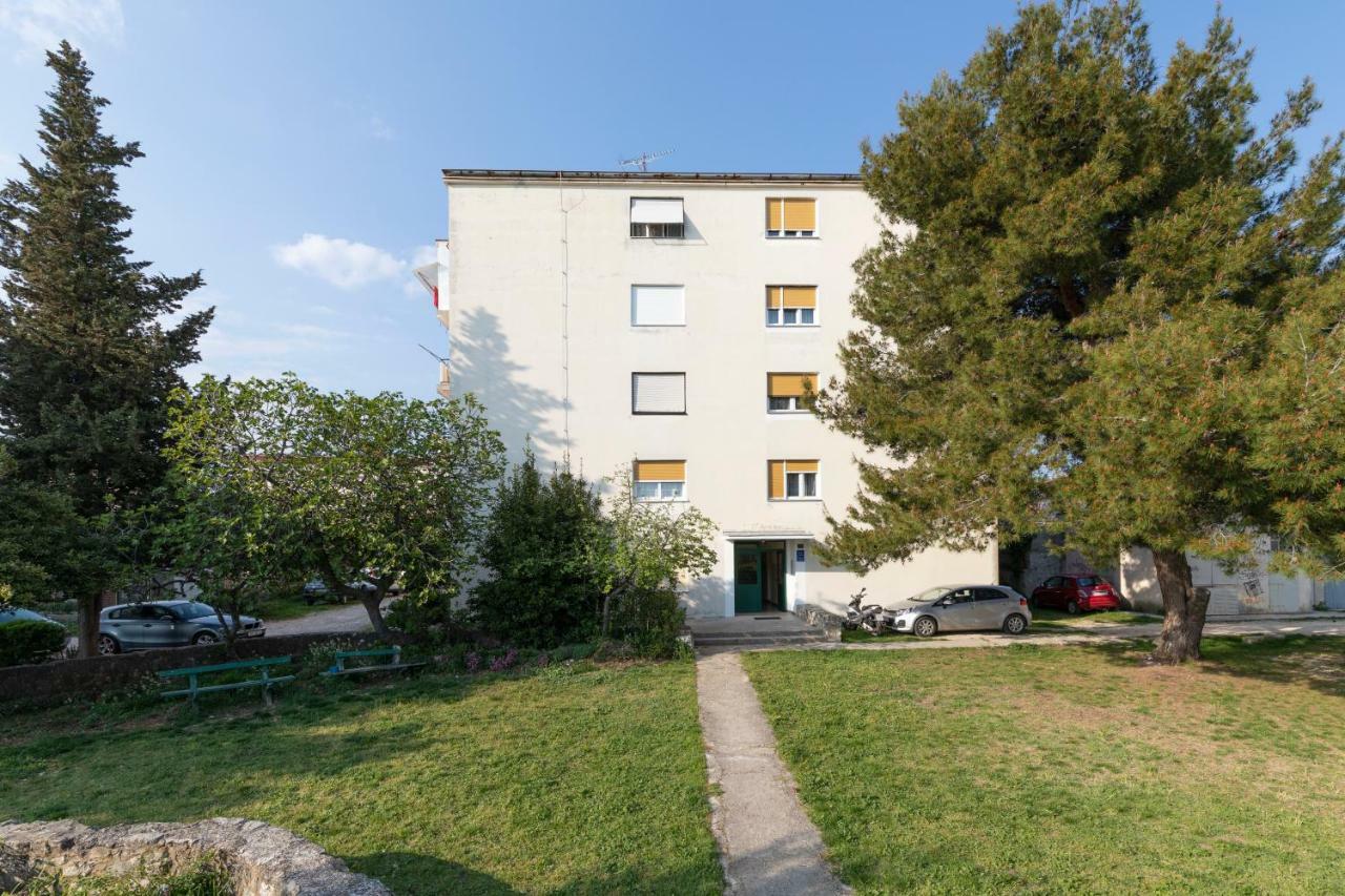Castropola Apartment Exterior foto